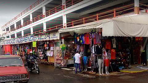 Contempla instalar puertas giratorias con control de acceso con cajas de cobro con moneda  (Foto: ilustrativa/Google maps)
