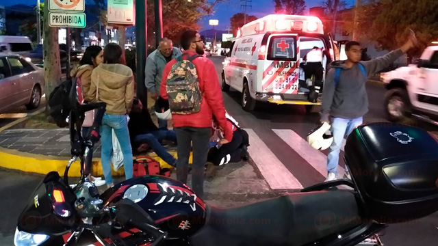 Al lugar del accidente arribó elementos de la policía para tomar conocimiento del percance (Foto: cortesía)