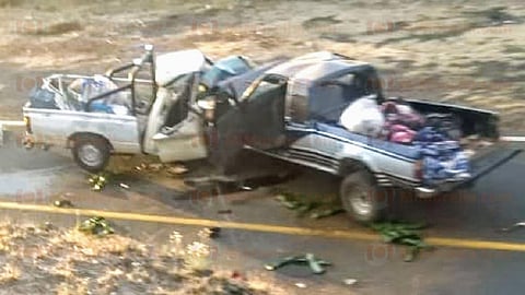 Rescatistas de Protección Civil Estatal y Cruz Roja, auxiliaron a los sobrevivientes (Foto: Red 113)