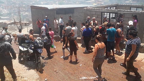 El incendio devastó al menos siete casas de madera y lámina de cartón (Foto: RED-113)