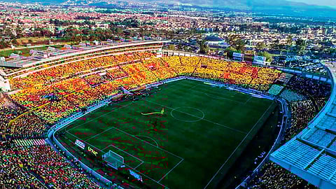 Han sostenido múltiples reuniones y acercamientos con empresarios y exfutbolistas interesados en regresar el fútbol profesional a Morelia (Foto: FB/Estadio Morelos)
