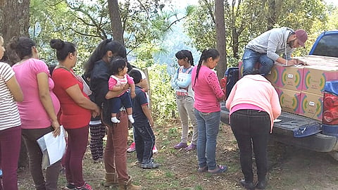 En ambas comunidades existe un alto grado de marginación, donde carecen de agua potable y servicios de comunicación, señaló el líder Antorchista (Foto Cortesía) 