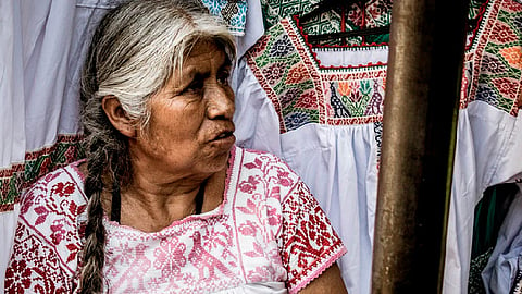 El 34 por ciento de la población que habla lengua indígena se encuentra en pobreza extrema (Foto: unplash.com/Pablo Rebolledo)