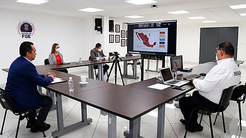 Ante funcionarios estatales y federales, López Solís enfatizó el trabajo que la Fiscalía ha desplegado en las 10 regiones de la entidad (Foto Cortesía) 