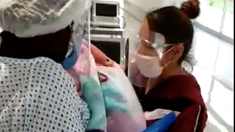 La bebé se encontraba internada en el nuevo Hospital Infantil de Morelia Eva Sámano de López Mateos (Foto Facebook: Secretaría de Salud de Michoacán)