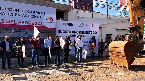 Las laterales del acceso a Villas del Pedregal tendrán una inversión de 45 millones de pesos (Foto: Marco Santoyo)