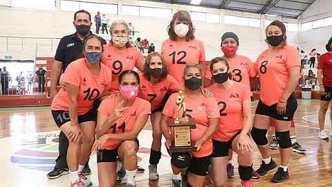 Los auditorios del Complejo Deportivo ‘Bicentenario’ y del Municipal, albergaron los partidos de 41 equipos, procedentes de diversos municipios (Foto Cortesía)