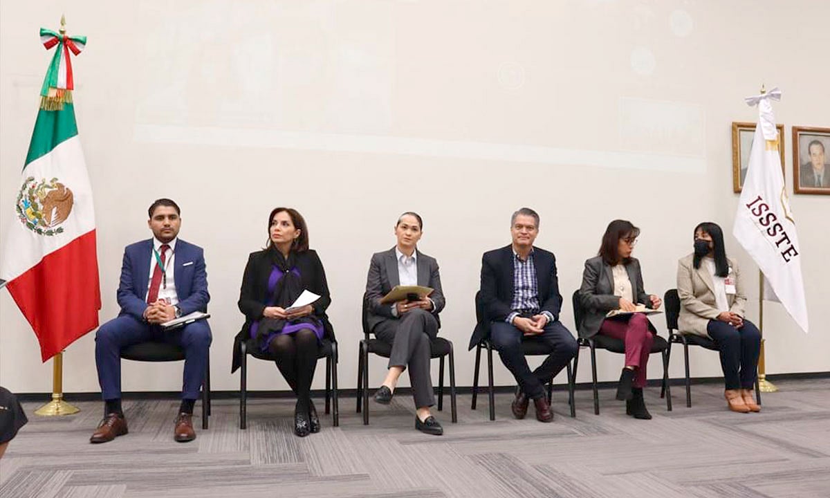 Capacita Issste a personal en materia de licencias médicas, riesgos de
