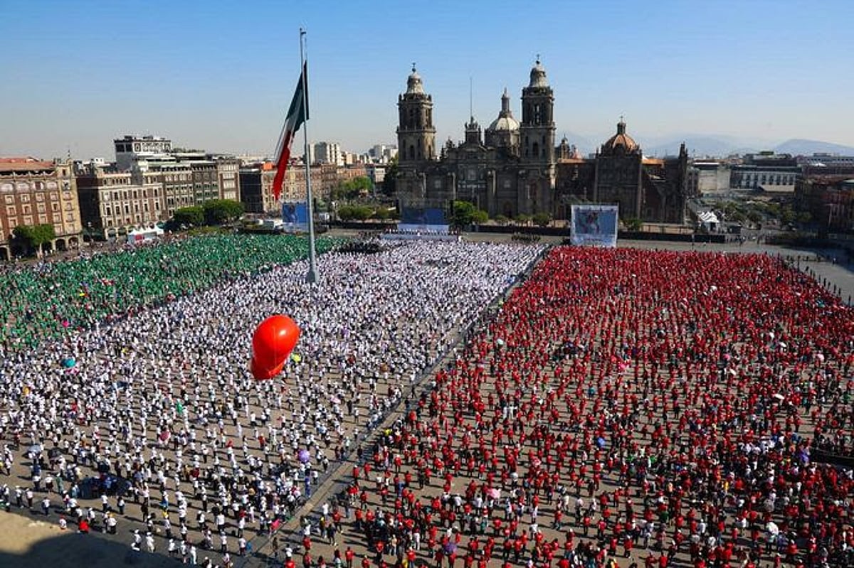 Sheinbaum Impulsa el Deporte: Clase Nacional de Boxeo en Plazas Públicas de México
