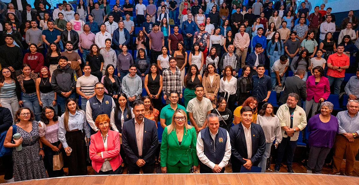 Yarabí Ávila Impulsa la Investigación Estudiantil en la Universidad de Michoacán con una Iniciativa Sin Precedentes