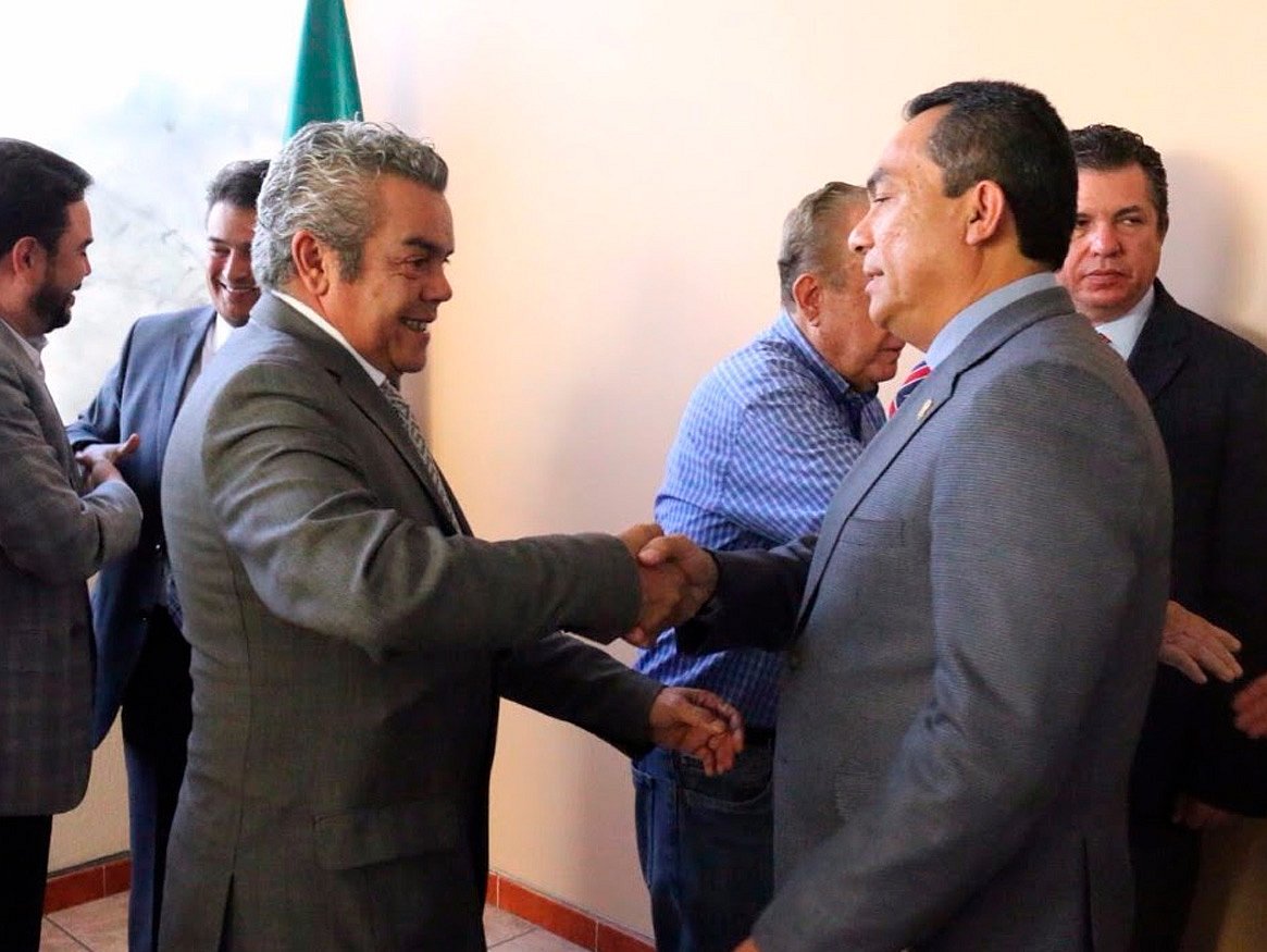 Realiza Adrián López Toma de Protesta del Colegio de Notarios