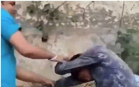 मंदिर में पानी पी लेने का गुनाह और हिन्दू कट्टरता का मुद्दा