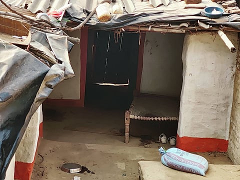 प्रयागराज मृतक दलित परिवार का घर 