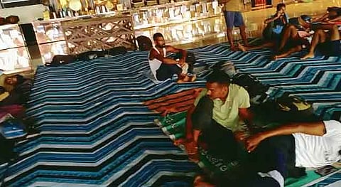 हरियाणा पुलिस ने आंदोलनकारी छात्रों को किया डिटेन