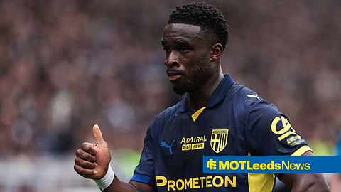 Mandela Keita with thumbs up while playing for Parma in Serie A