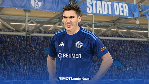 Max Wober in a Schalke kit