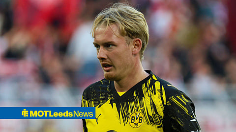 Julian Brandt in action for Borussia Dortmund