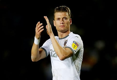 'Contract for life', 'Nutter' - Some Leeds fans love hilarious new clip of Alioski