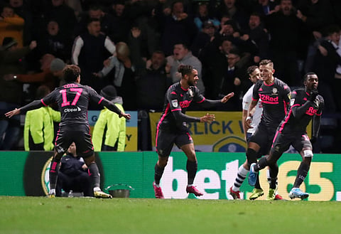 Ian Wright sends two-word Twitter message to Bielsa after Leeds draw v Preston