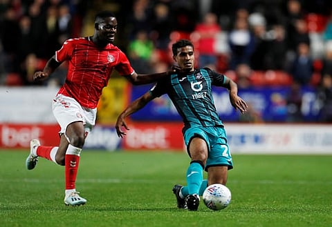 Leeds star features in group video call with Jonathan Leko
