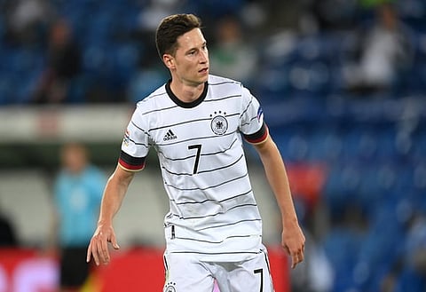 Leeds handed Draxler transfer blow as he signs new PSG deal