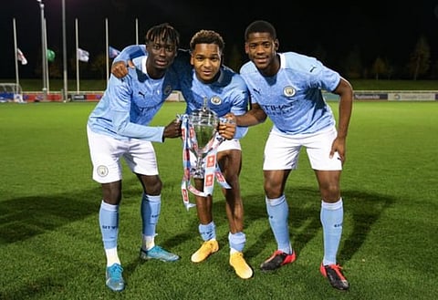 Athletic: Leeds eye 'tall and fast' ball-playing Man City CB who made bench v Chelsea