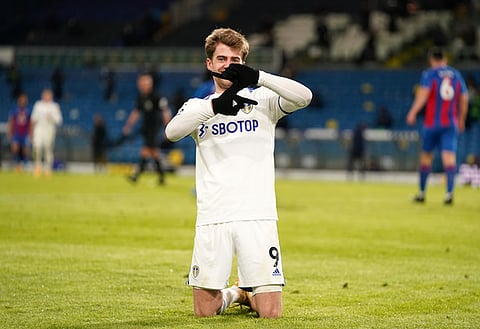'Line in the sand' – Keith Hackett claims Leeds have suffered major injustice in PL