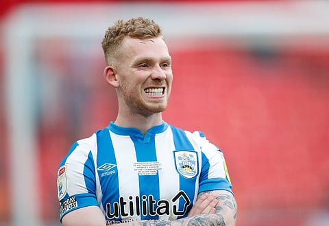 Leeds United want to complete last-ditch Lewis O'Brien signing as £10m loan-to-buy update emerges