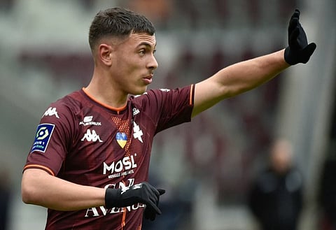 Leeds United make offer for FC Metz defender William Mikelbrencis