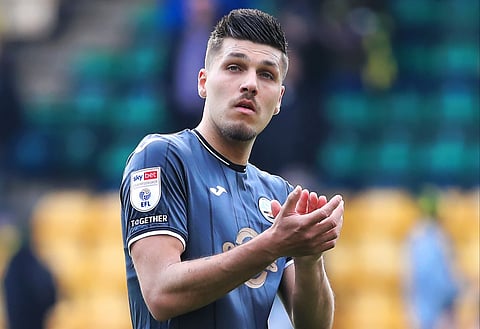 Leeds United 'want a striker' amid 'very genuine' interest in Joel Piroe transfer from Swansea City - Ben Jacobs