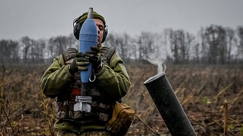 A Ukrainian serviceman fires a mortar on a front line, as Russia's attack on Ukraine continues, in Zaporizhzhia region, Ukraine November 16, 2022. 