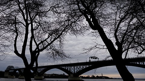 FILE PHOTO: A view of the Peace Bridge at the Canada-U.S. border crossing in Fort Erie Ontario, Canada April 2, 2025. 