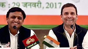 Akhilesh Yadav, Rahul Gandhi open a new chapter in UP politics