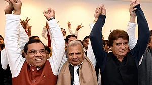 Alliances, manifestos, candidates—busy day in UP politics