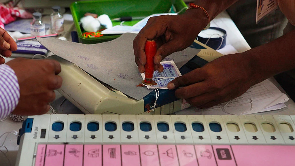 

Photo by Kalpak Pathak/Hindustan Times via Getty Images