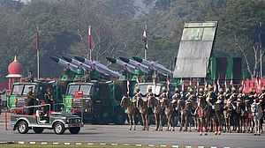 Soldiers warned over airing grievances: Theirs not to reason why?