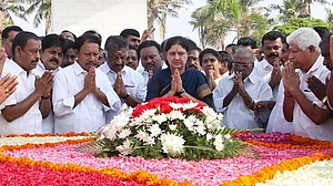 Tamil Nadu: Why is Chinnamma in such a hurry?