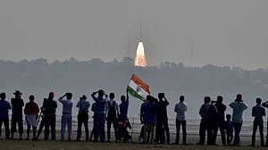 February 15: Top news at 3 pm
