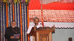 Manohar Parrikar wins trust vote in Goa assembly