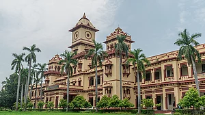 Media war over show on Banaras Hindu University