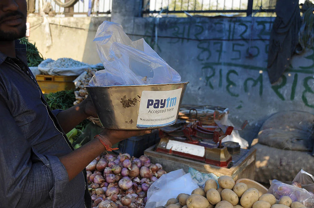 IMF Working Paper gives advice to govts who want to abolish cash