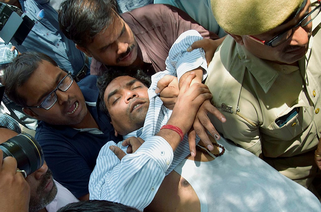 Congress, BJP ask Kejriwal to resign after Mishra’s allegations