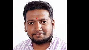 BJP neta, who championed demonetisation, held with fake currency