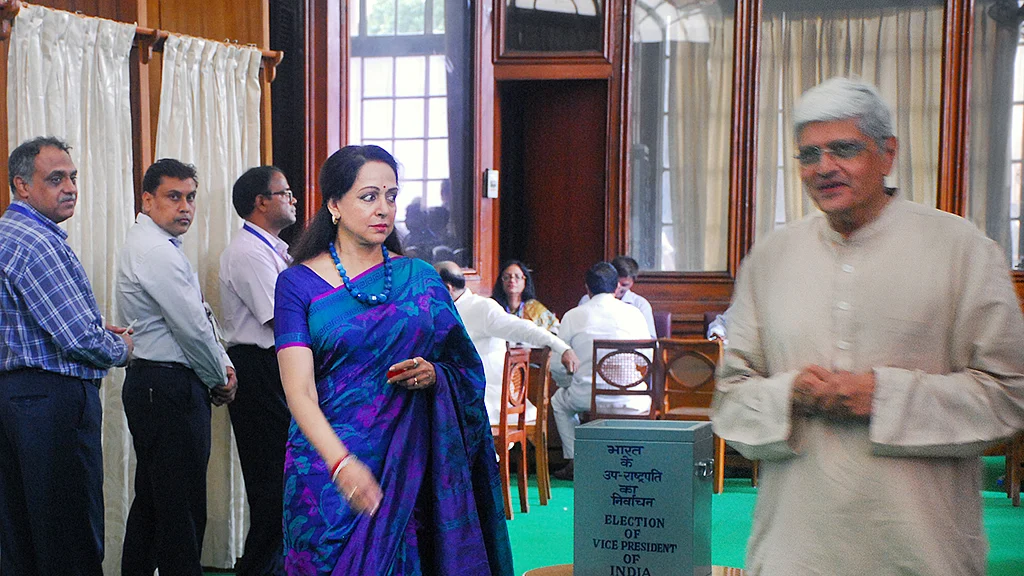 NH Photo by Pramod Pushkarna