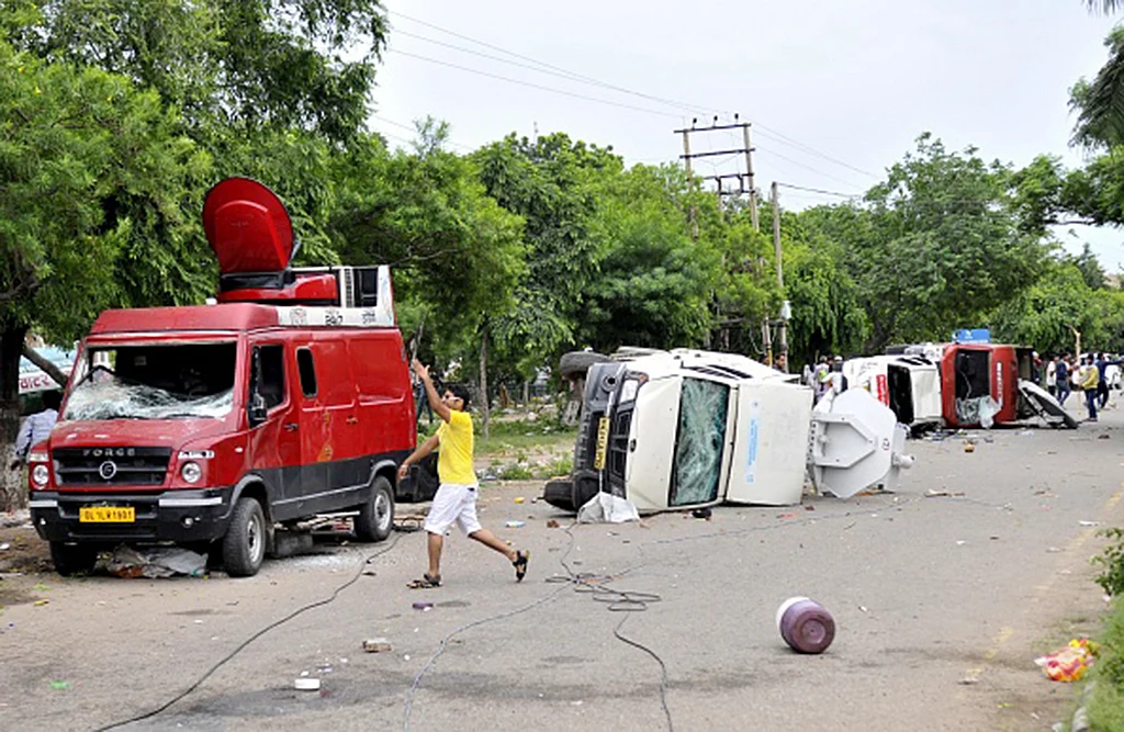  Dera followers run amok in Punjab, Haryana; leave behind trail of destruction