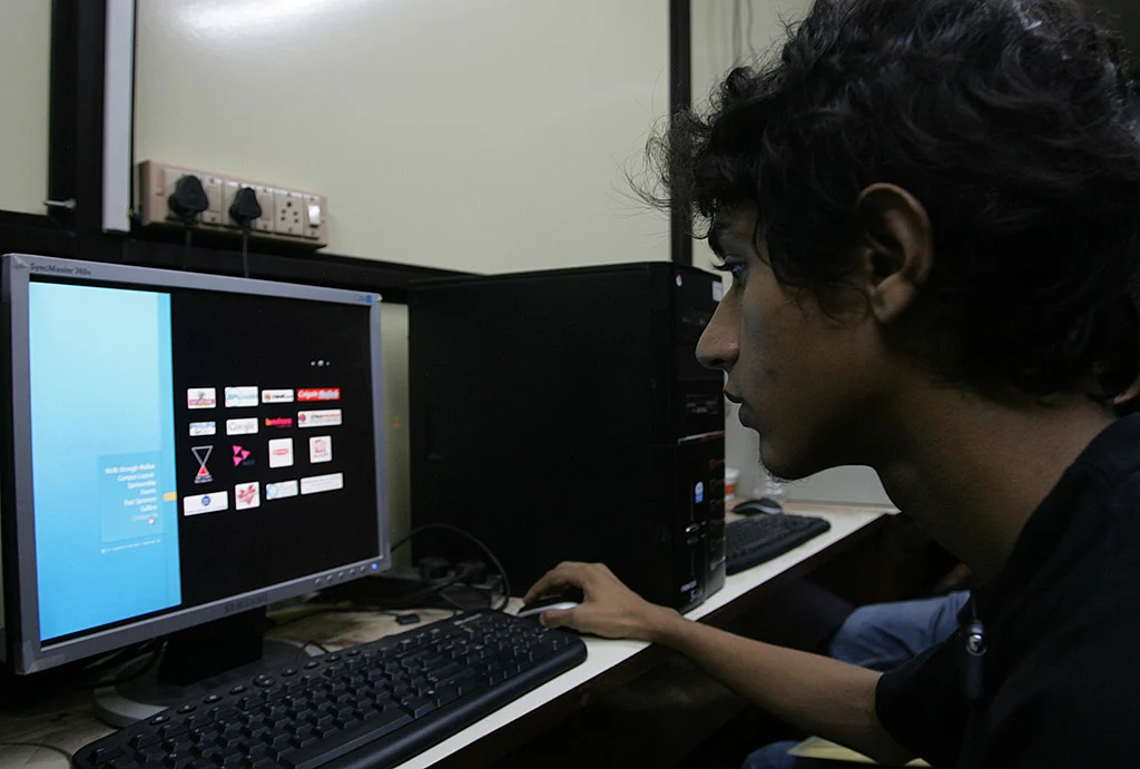  Help children get over their Internet-addiction