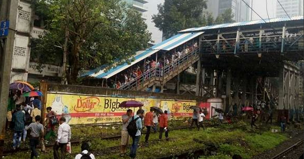 22 commuters killed, many injured in Mumbai stampede