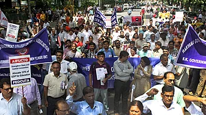 University, college teachers court arrest on Teachers’ day