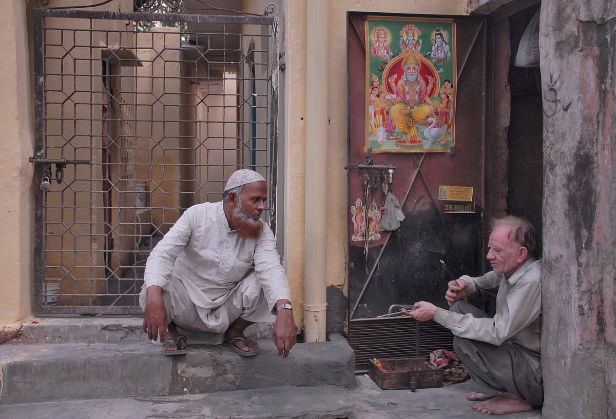 NH Photo by Pramod Pushkarna