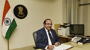EC takes the wind out of the ‘Gujarat model’